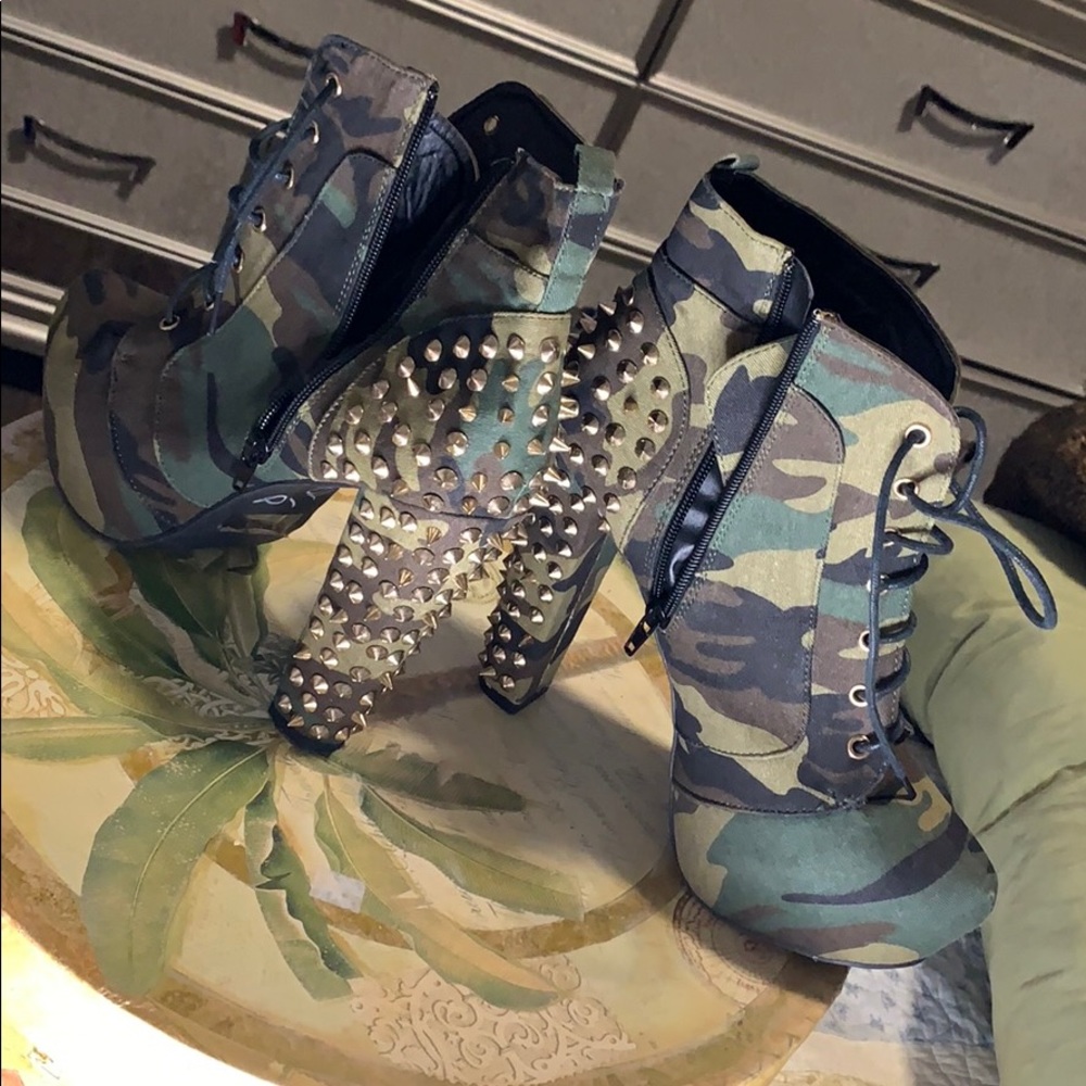 Booties - Picture 2 of 7